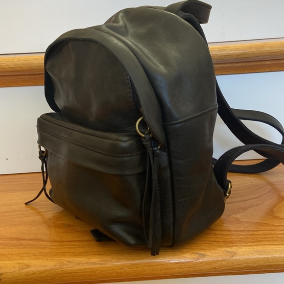 NWT Madewell Small Lorimer Backpack Black Leather - Picture 5 of 12